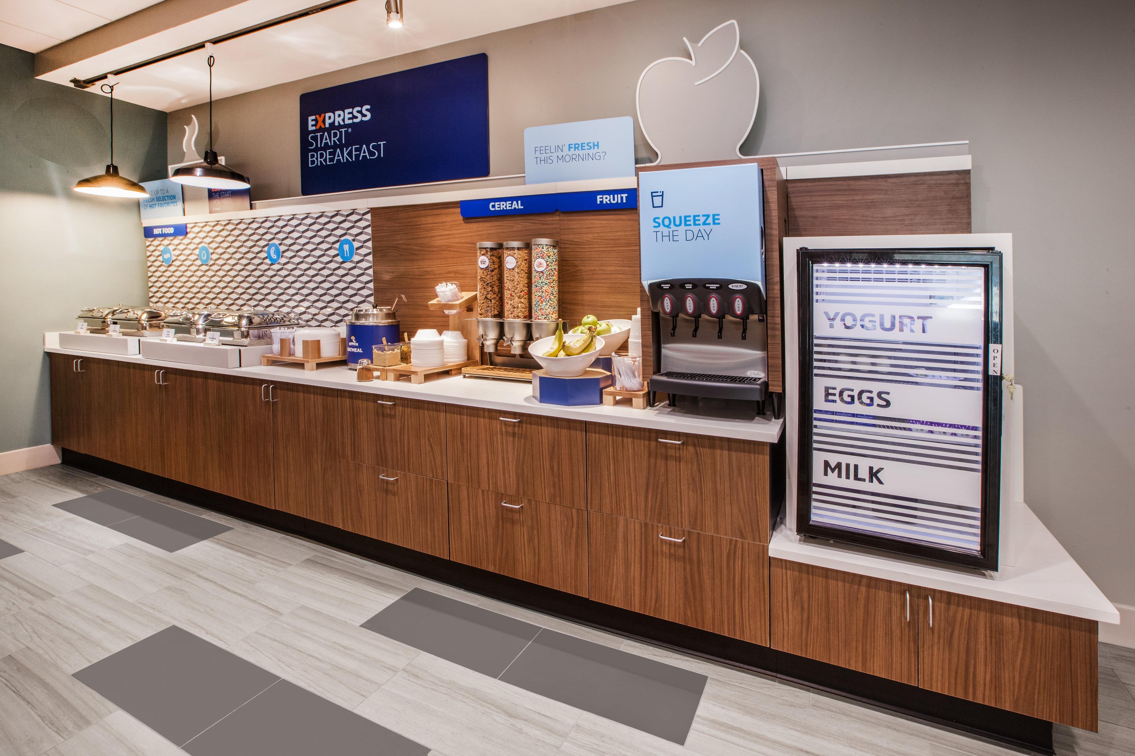 Holiday Inn Express & Suites - Columbus Airport East By Ihg Exterior foto
