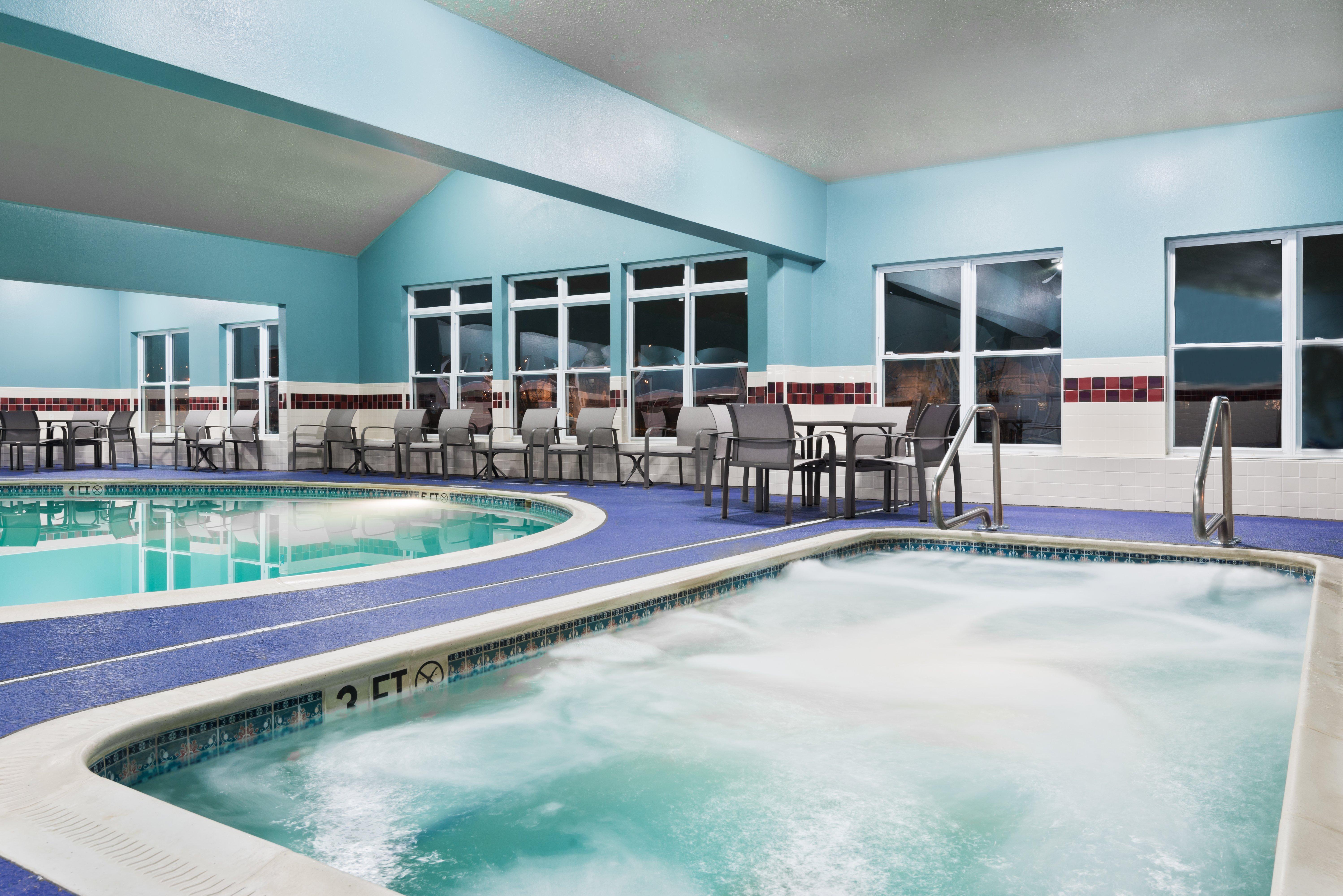 Holiday Inn Express & Suites - Columbus Airport East By Ihg Exterior foto