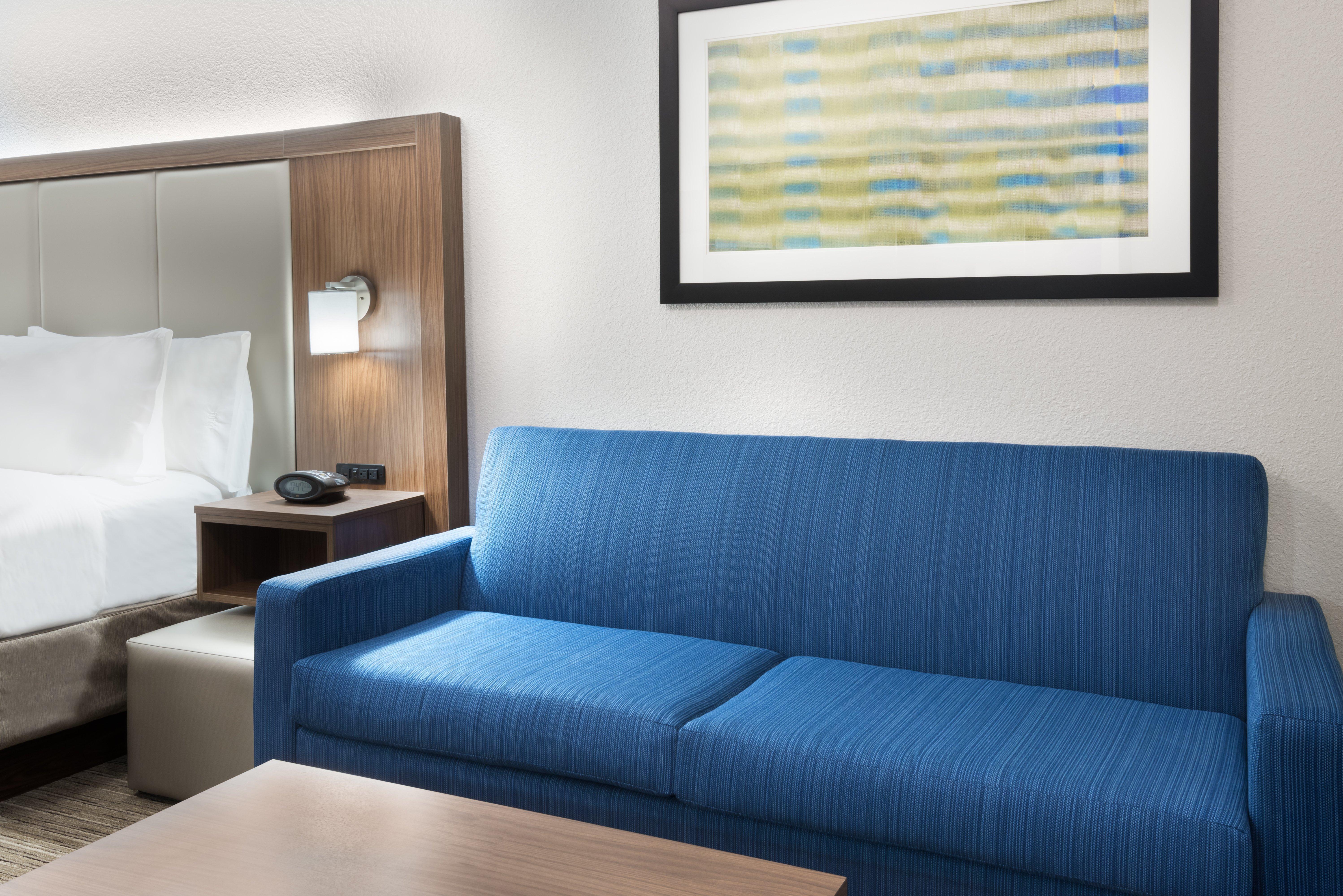 Holiday Inn Express & Suites - Columbus Airport East By Ihg Exterior foto