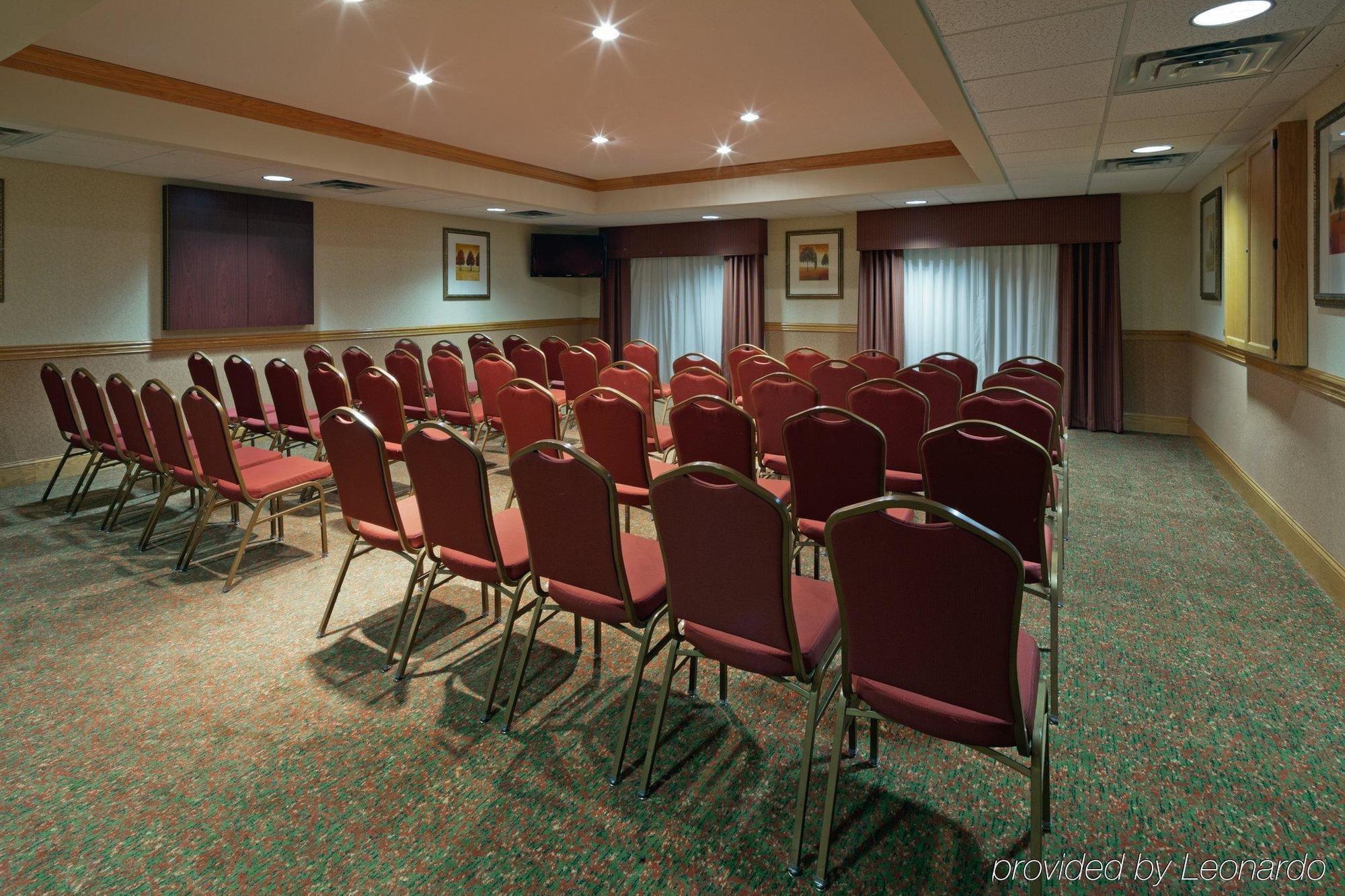 Holiday Inn Express & Suites - Columbus Airport East By Ihg Negocio foto