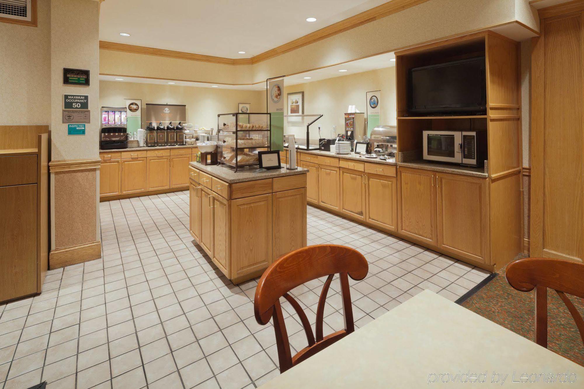 Holiday Inn Express & Suites - Columbus Airport East By Ihg Restaurante foto