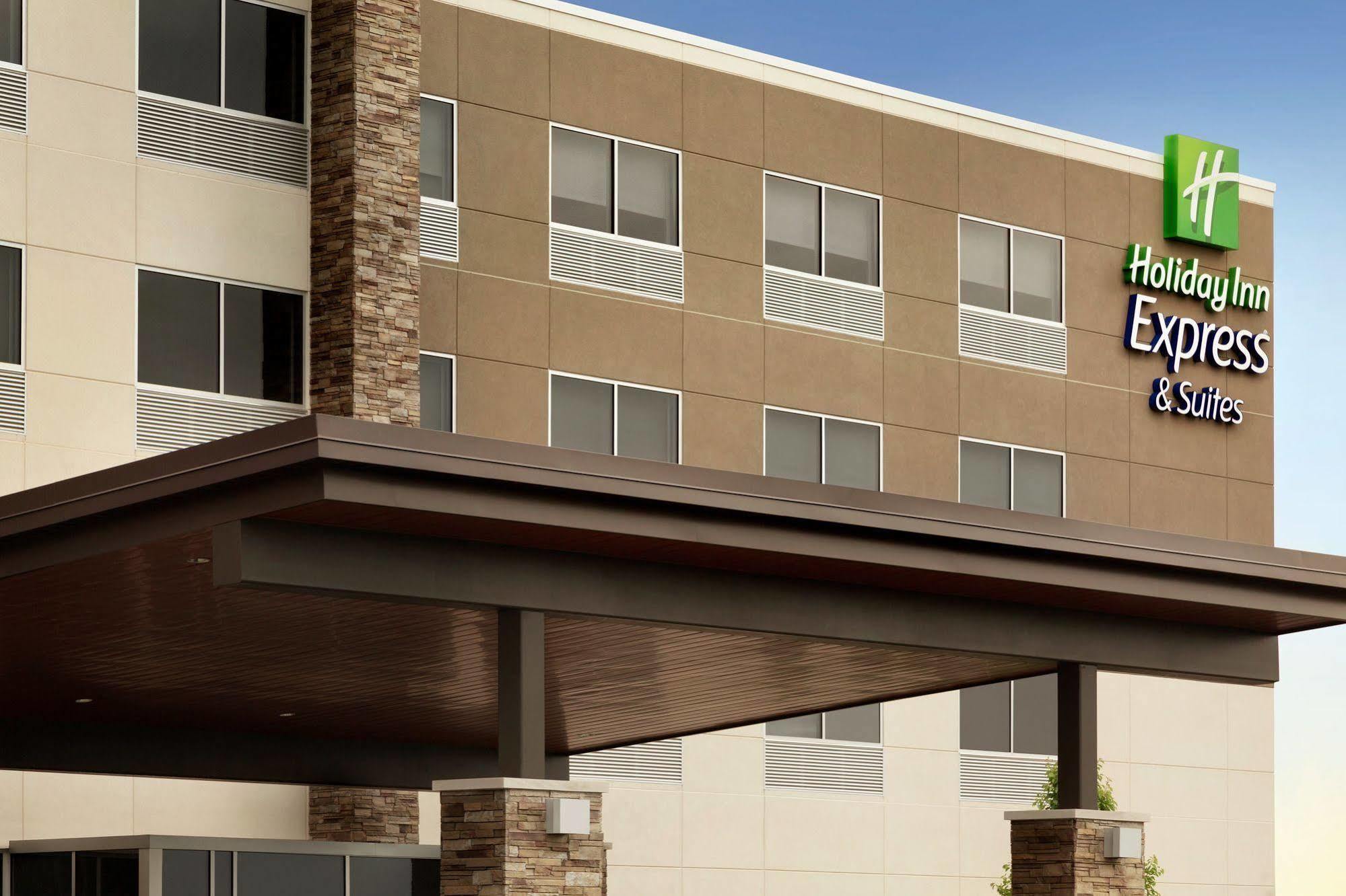 Holiday Inn Express & Suites - Columbus Airport East By Ihg Exterior foto